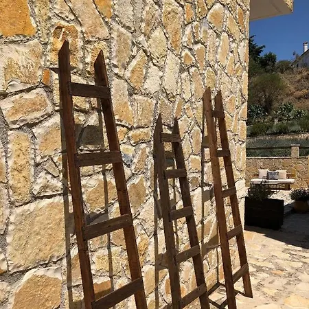 Elaion Mini Ναύπλιο