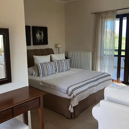 Elaion Mini 招待所 4*