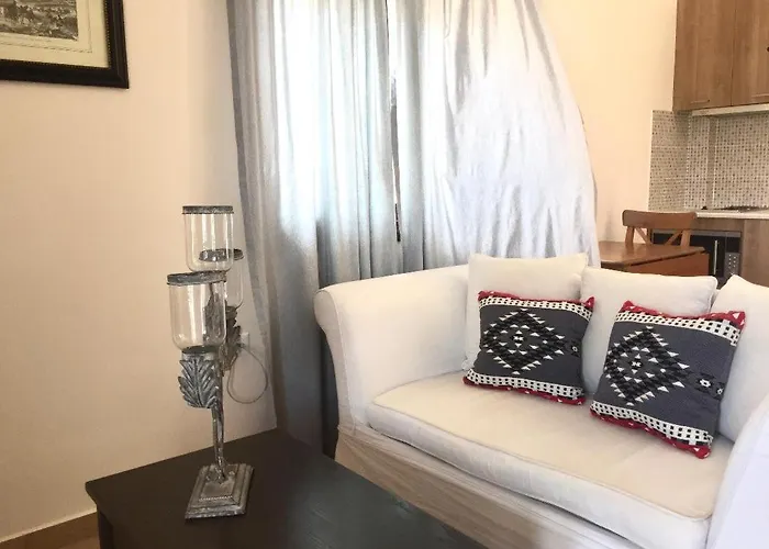 بيت ضيافة Elaion Mini