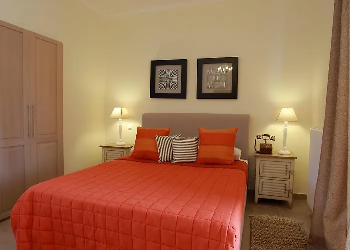 Elaion Mini 4* نافبليو