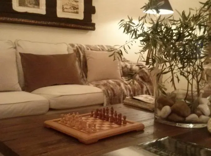 Elaion Mini بيت ضيافة